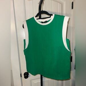 NWT‎ Zesica Size Small Green and White Sleeveless Top